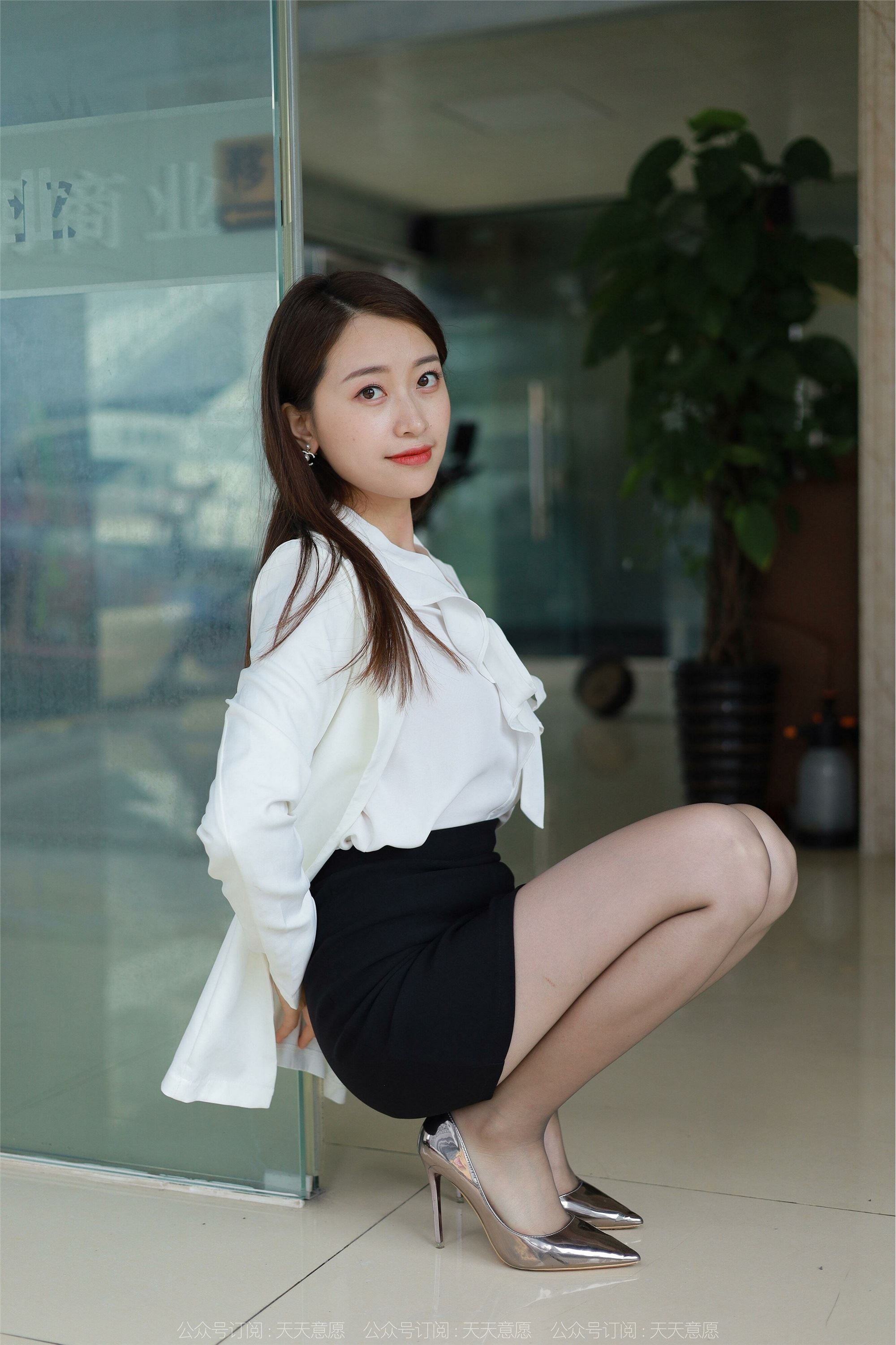 IESS异思趣向 2022.06.11 丝享家 1114：小婕《冷艳嘿丝》